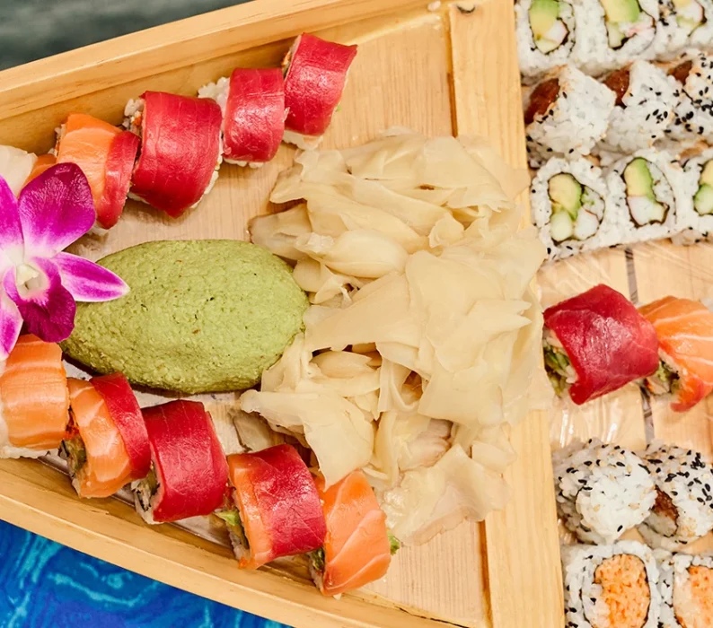 driftwoodhospitality-homepage-dining-newimage-01-67ab7a9937a19 (1)